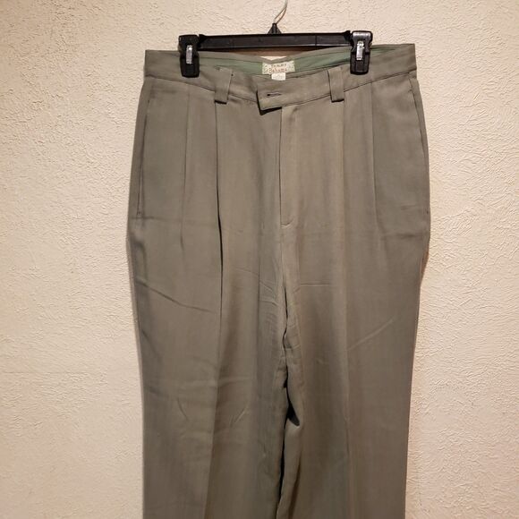Tommy Bahama Relax 100% Silk Pants Men’s Sz 16 Green Chinos Khakis Pleated - Picture 3 of 7